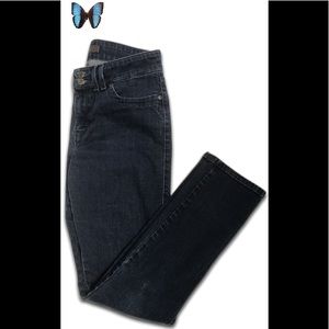 🔥Levi’s🔥 SZ 29 Skinny Dark Wash Jean